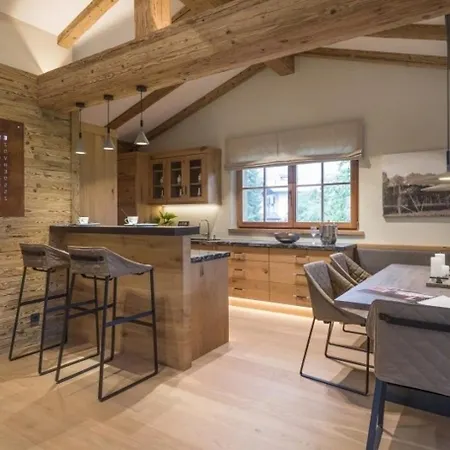 Chalet With Pool And Sauna Apartment *