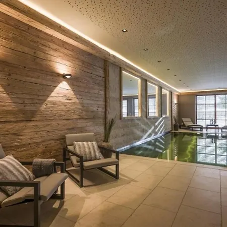 Chalet With Pool And Sauna